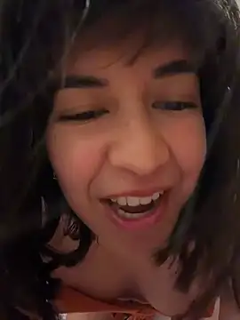 BitchyBratxxx online show from May 2026 07:34:02 PM