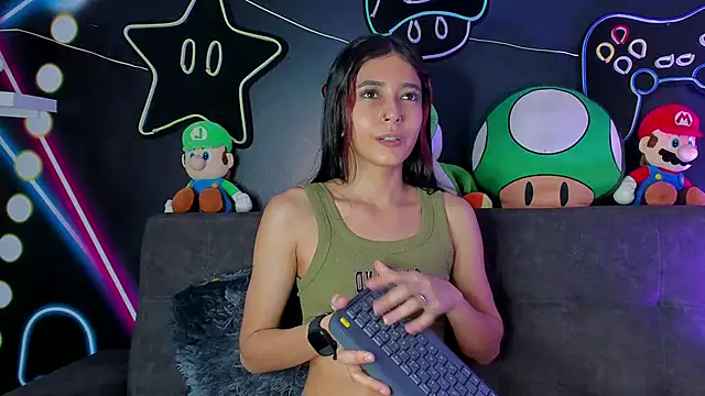 AmyPalmmer online show from December 2024 06:08:01 PM