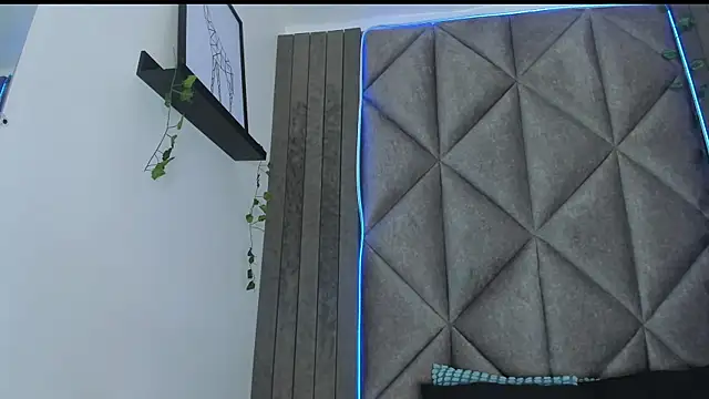 AmyPalmmer online show from November 2025 11:43:01 AM