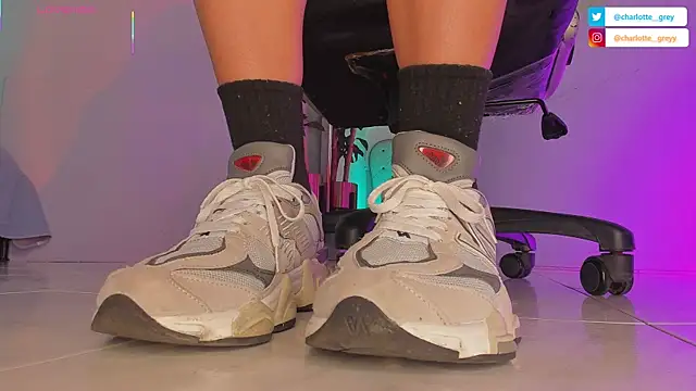 charlotte  grey online show from September 2025 08:11:02 PM