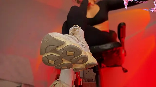 charlotte  grey online show from March 2026 08:19:02 PM