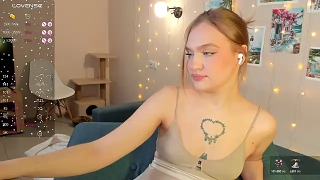 CarolineLovers online show from January 2025 06:16:02 AM