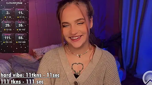 CarolineLovers online show from March 2025 11:28:02 PM