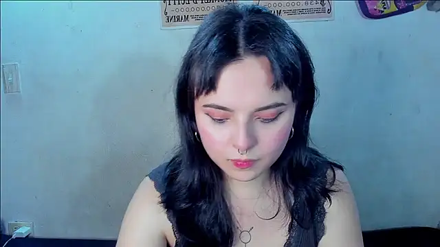 elizabethtaylorxxx online show from October 2025 12:38:02 AM