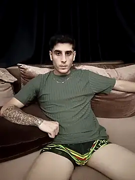 Snapshot of arenn1997 chatting on September 2025 12:22:02 AM arenn1997 online show from September 2025 12:22:02 AM