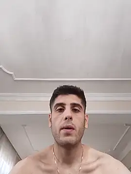 Snapshot of arenn1997 chatting on October 2025 12:28:02 PM arenn1997 online show from October 2025 12:28:02 PM