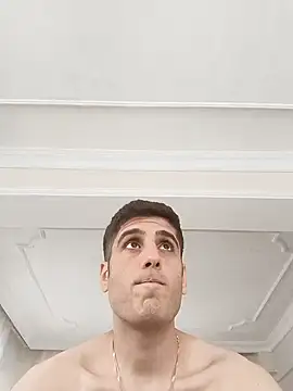 Snapshot of arenn1997 chatting on October 2025 12:17:02 PM arenn1997 online show from October 2025 12:17:02 PM