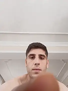 Snapshot of arenn1997 chatting on October 2025 12:16:01 PM arenn1997 online show from October 2025 12:16:01 PM