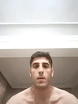 Snapshot of arenn1997 chatting on October 2025 10:08:02 PM arenn1997 online show from October 2025 10:08:02 PM