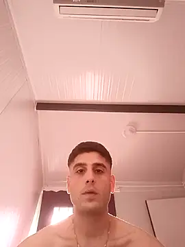 Snapshot of arenn1997 chatting on November 2025 12:05:02 PM arenn1997 online show from November 2025 12:05:02 PM