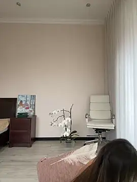 Hott Lolla online show from January 2025 08:52:01 AM