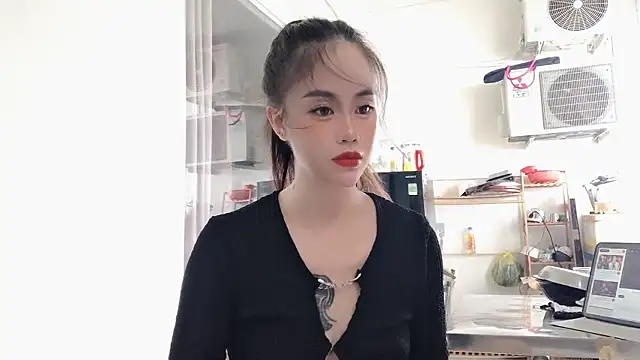 witch-39 online show from October 2025 05:49:02 AM