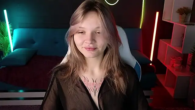 Snapshot of LitaBrom chatting on December 2024 07:38:01 AM LitaBrom online show from December 2024 07:38:01 AM