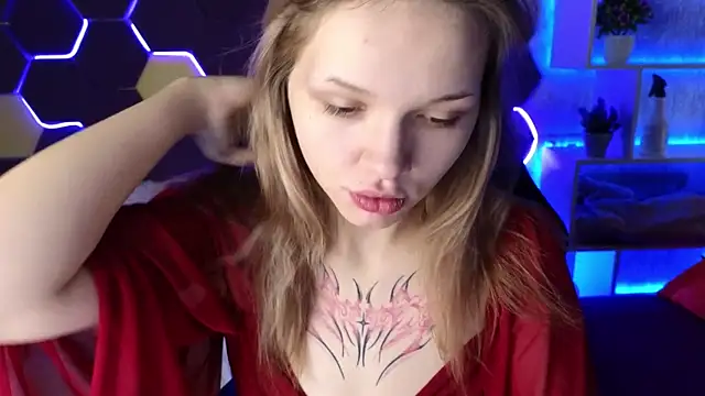 Snapshot of LitaBrom chatting on December 2024 06:40:01 AM LitaBrom online show from December 2024 06:40:01 AM