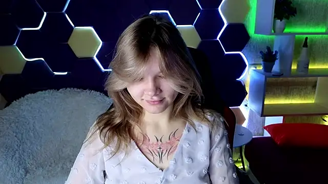 Snapshot of LitaBrom chatting on December 2024 01:13:01 AM LitaBrom online show from December 2024 01:13:01 AM