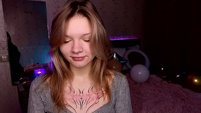 Snapshot of LitaBrom chatting on January 2025 01:23:02 AM LitaBrom online show from January 2025 01:23:02 AM