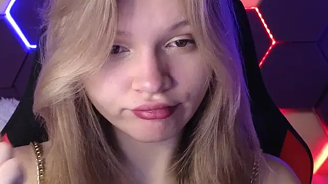 Snapshot of LitaBrom chatting on January 2025 01:27:01 AM LitaBrom online show from January 2025 01:27:01 AM