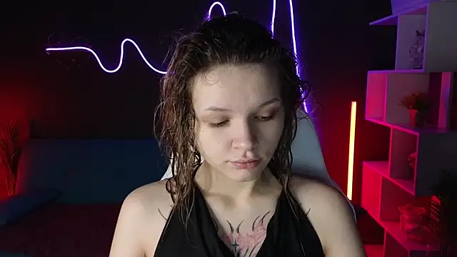 Snapshot of LitaBrom chatting on January 2025 01:05:02 AM LitaBrom online show from January 2025 01:05:02 AM