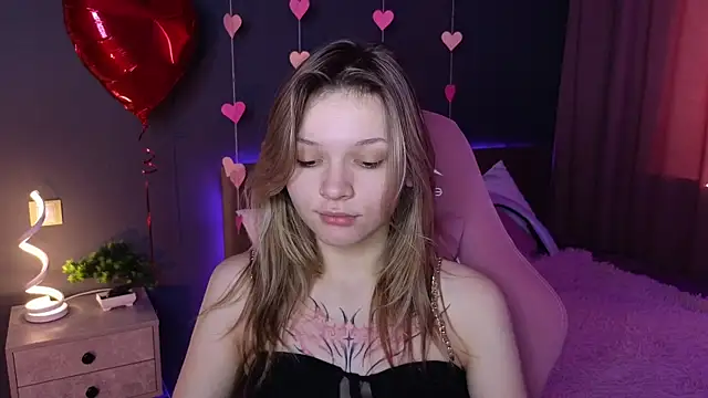 Snapshot of LitaBrom chatting on February 2025 04:37:02 AM LitaBrom online show from February 2025 04:37:02 AM