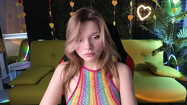 Snapshot of LitaBrom chatting on February 2025 04:18:02 AM LitaBrom online show from February 2025 04:18:02 AM