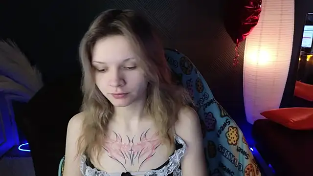 Snapshot of LitaBrom chatting on March 2025 07:57:01 AM LitaBrom online show from March 2025 07:57:01 AM