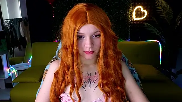 Snapshot of LitaBrom chatting on March 2025 10:57:02 AM LitaBrom online show from March 2025 10:57:02 AM