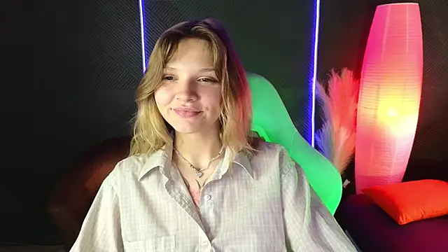 Snapshot of LitaBrom chatting on September 2025 01:51:02 AM LitaBrom online show from September 2025 01:51:02 AM