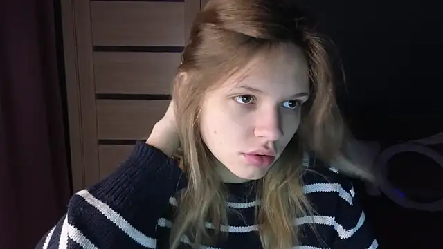 Snapshot of LitaBrom chatting on October 2025 01:58:02 AM LitaBrom online show from October 2025 01:58:02 AM