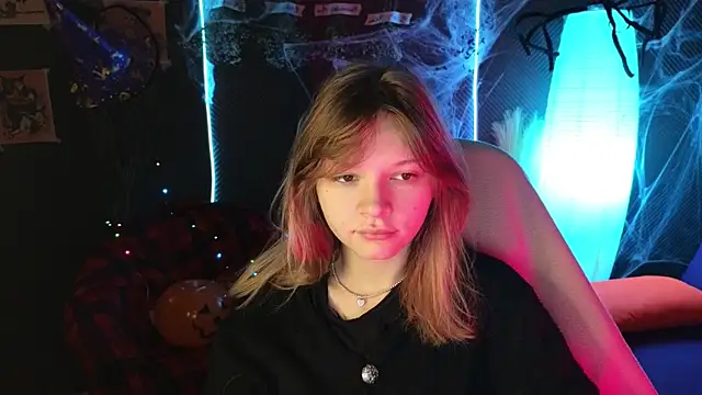 Snapshot of LitaBrom chatting on October 2025 01:38:01 AM LitaBrom online show from October 2025 01:38:01 AM