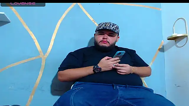 Snapshot of damian_chubby chatting on November 2025 11:21:02 AM damian chubby online show from November 2025 11:21:02 AM