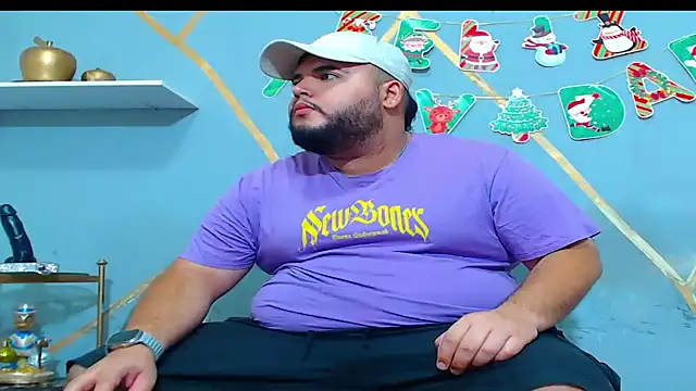 Snapshot of damian_chubby chatting on November 2025 10:42:01 PM damian chubby online show from November 2025 10:42:01 PM
