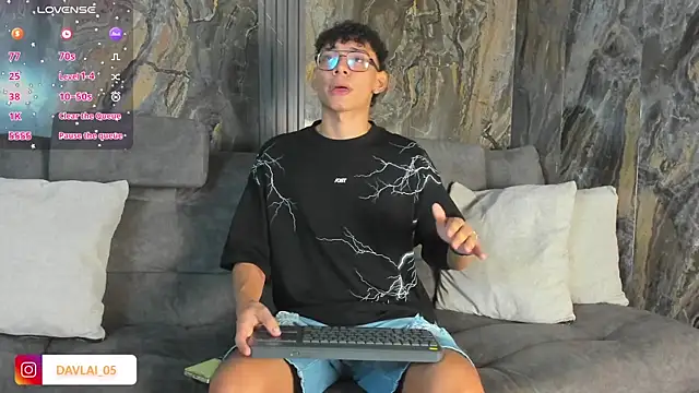 Daviid laidd online show from December 2025 07:32:01 PM