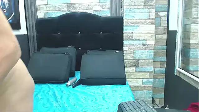 Snapshot of chicholina_bigtits chatting on November 2025 08:08:01 PM chicholina bigtits online show from November 2025 08:08:01 PM