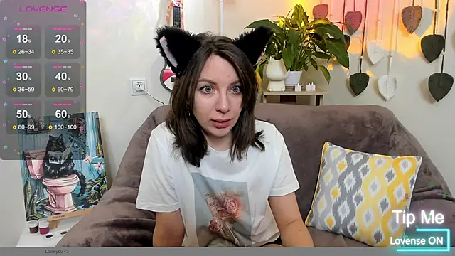Snapshot of MelodyBlosom chatting on January 2025 06:23:02 AM MelodyBlosom online show from January 2025 06:23:02 AM