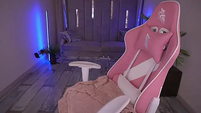 JuicyBeRrys online show from January 2025 04:57:02 PM