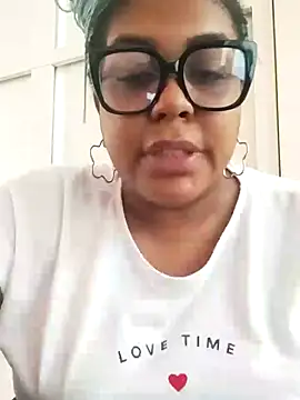 Snapshot of ELLA_KELLY chatting on December 2024 12:12:02 PM ELLA KELLY online show from December 2024 12:12:02 PM