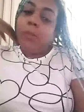 Snapshot of ELLA_KELLY chatting on February 2025 12:01:02 PM ELLA KELLY online show from February 2025 12:01:02 PM