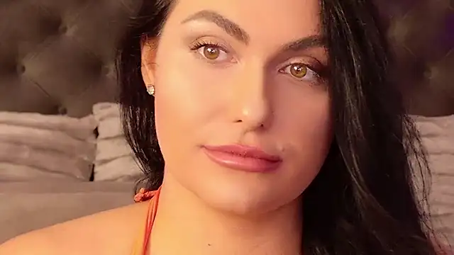 KrisNoir online show from September 2025 07:52:01 AM