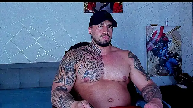 Snapshot of Cristian_Walker chatting on May 2026 11:23:04 PM Cristian Walker online show from May 2026 11:23:04 PM