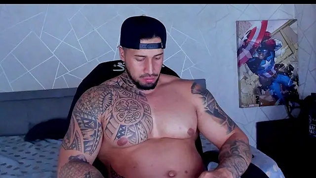 Snapshot of Cristian_Walker chatting on May 2026 12:19:01 AM Cristian Walker online show from May 2026 12:19:01 AM