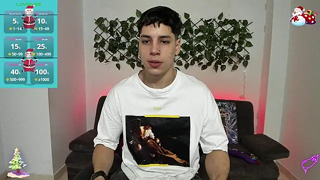 Snapshot of jonathanjoestar_ chatting on December 2024 09:04:02 PM jonathanjoestar online show from December 2024 09:04:02 PM