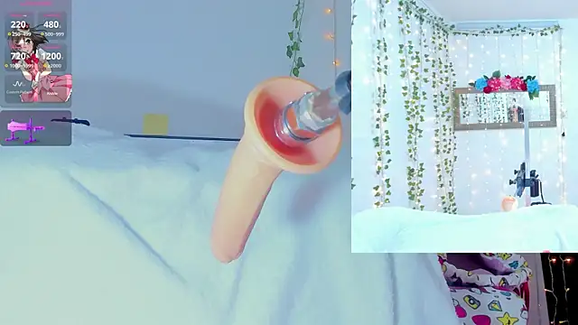 Tiffanny Love  online show from February 2025 03:58:01 PM