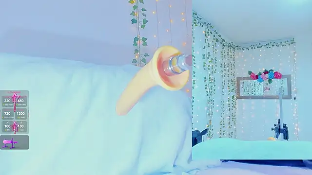 Tiffanny Love  online show from October 2025 09:28:02 AM