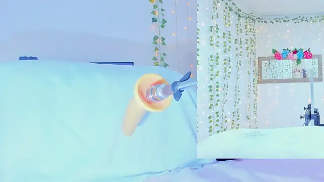 Tiffanny Love  online show from October 2025 09:29:02 AM