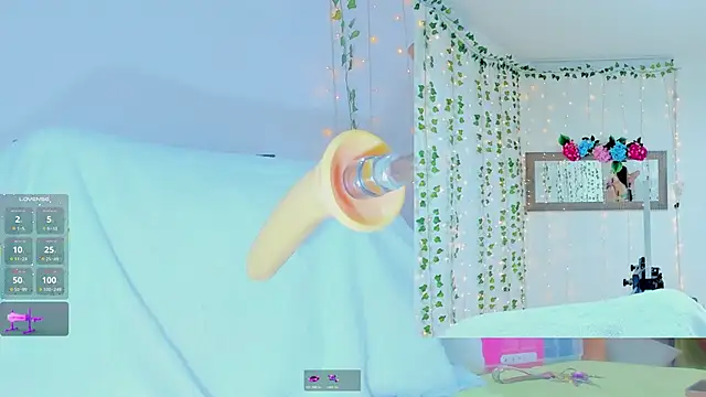 Tiffanny Love  online show from October 2025 09:10:01 AM