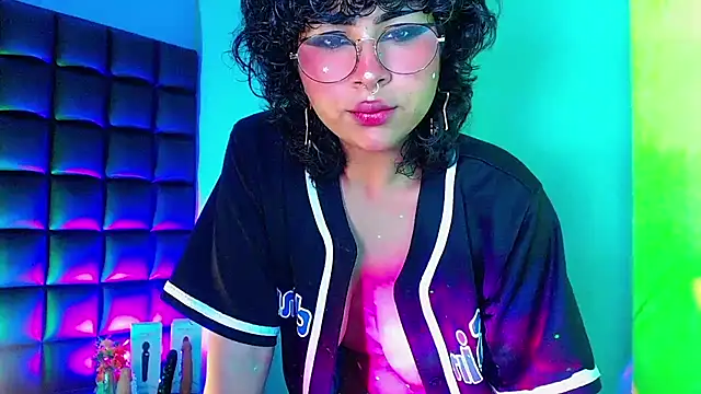 Snapshot of kuromi69 chatting on February 2025 04:27:01 AM kuromi69 online show from February 2025 04:27:01 AM