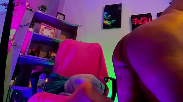 Snapshot of kuromi69 chatting on October 2025 04:12:01 AM kuromi69 online show from October 2025 04:12:01 AM