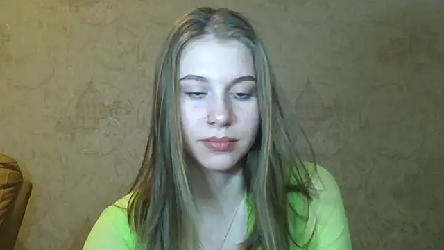 Snapshot of KirraLiam chatting on February 2025 04:03:02 PM KirraLiam online show from February 2025 04:03:02 PM