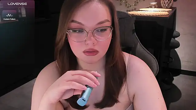 EvaBae online show from February 2025 10:48:02 AM