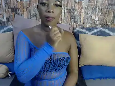 Snapshot of Foxy_African chatting on January 2025 02:33:01 AM Foxy African online show from January 2025 02:33:01 AM